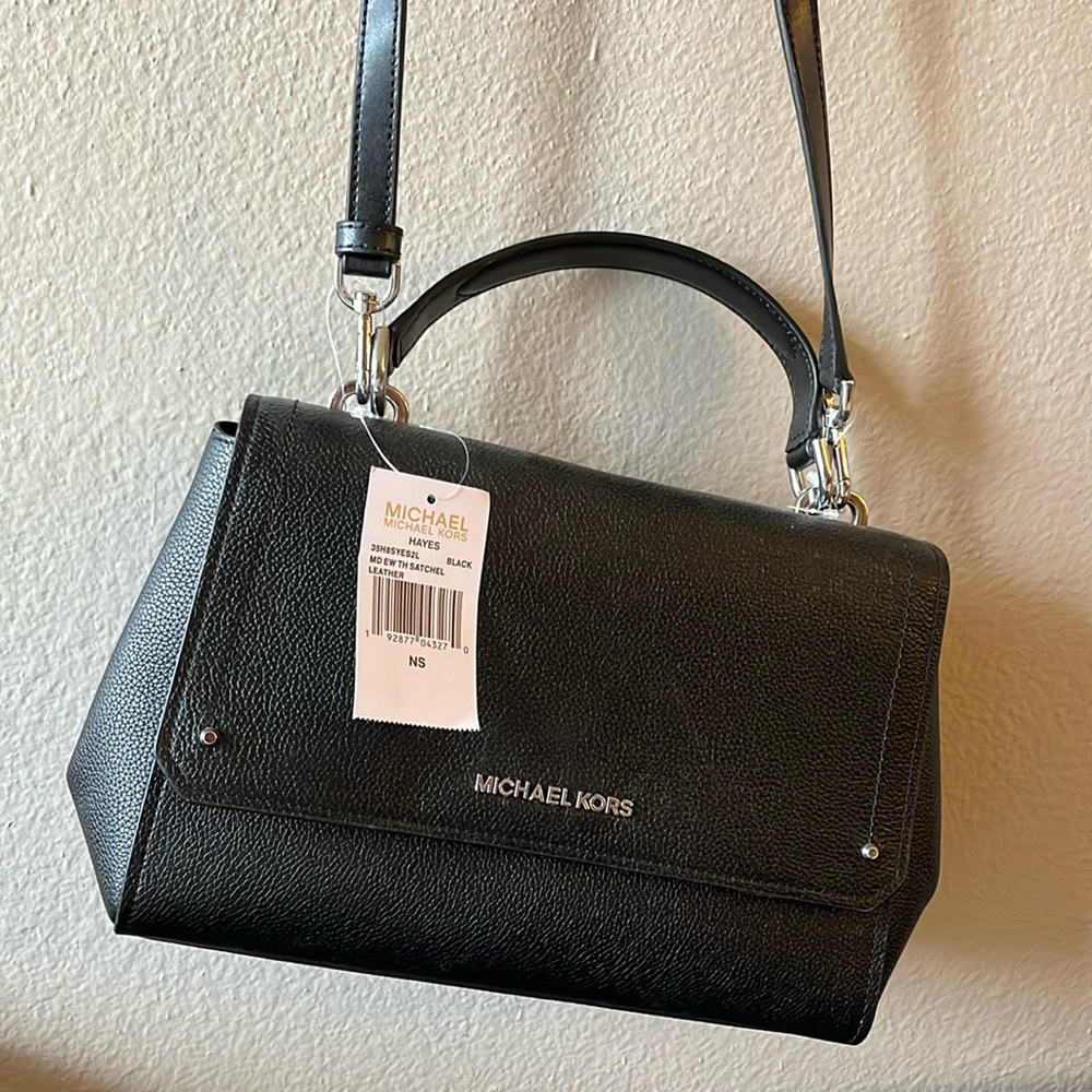 NEW WITH TAGS BLACK MICHAEL KORS BAG
